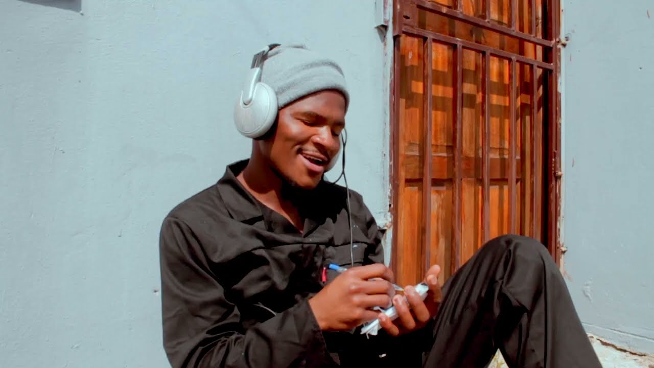 Sphola SP - UMALAMBANE ft Emiky RSA