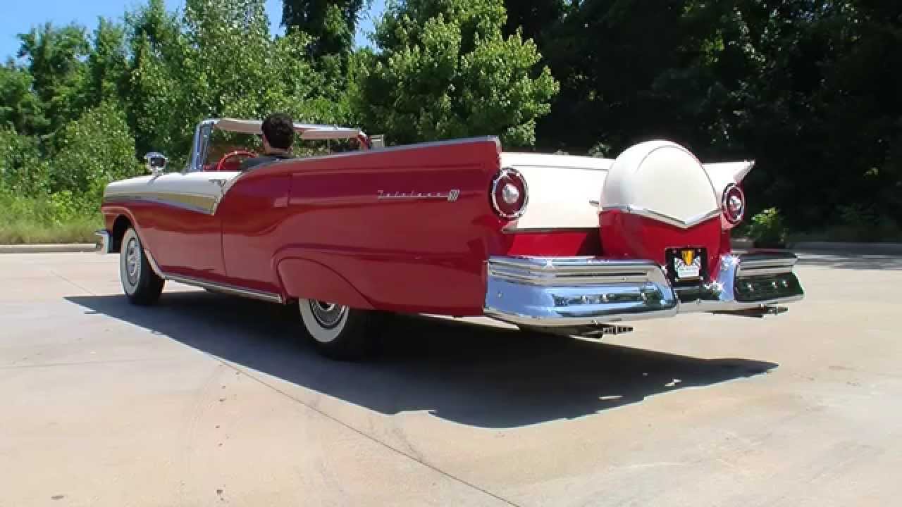 134744 / 1957 Ford Fairlane 500 Skyliner