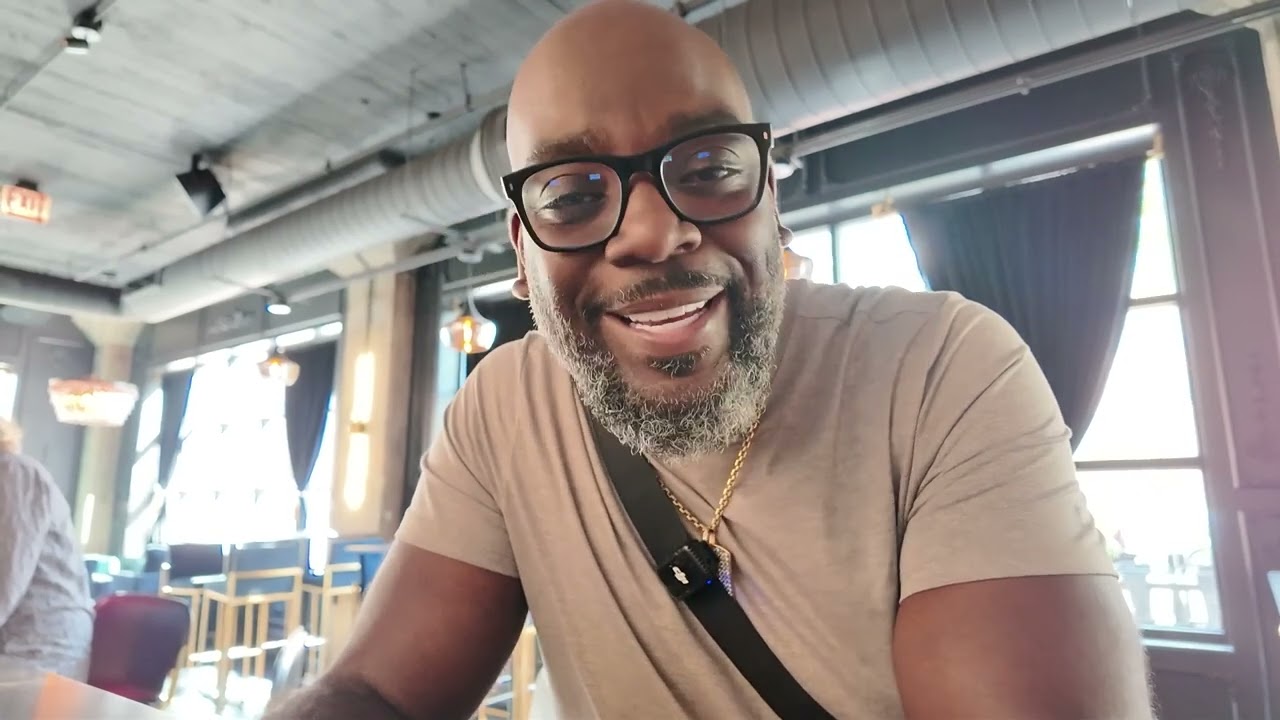 Here's Everything I Ate At Dearly Beloved & Gemini Grill in Chicago!!!
