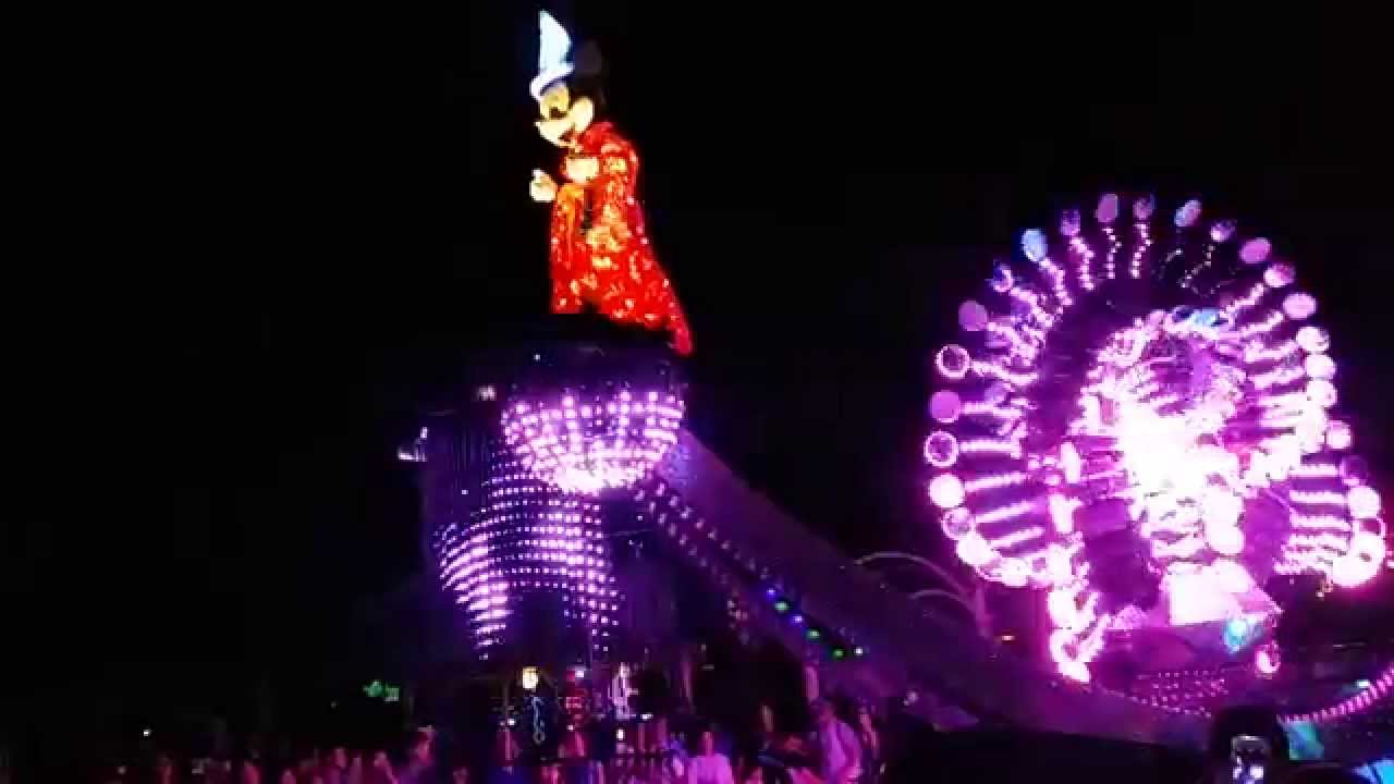 HKDL Disney Paint the Night Parade (13/9/2014)