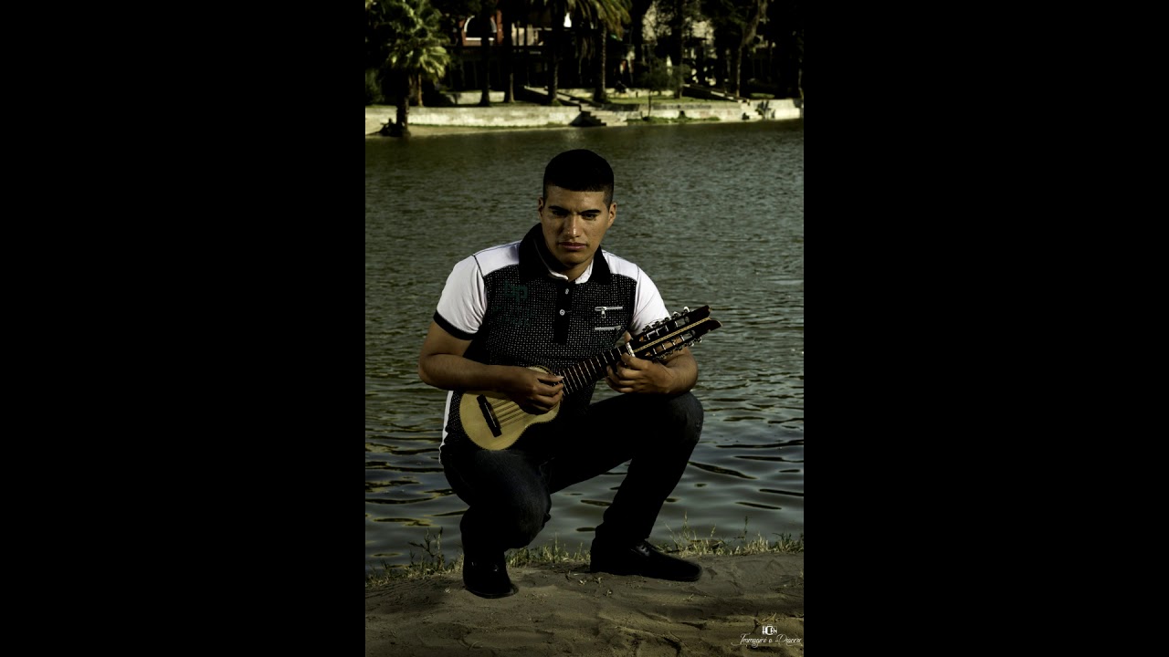 Mariposa de sus Rayos by Jose de orejon Aparicio (Hatun charango) music baroque