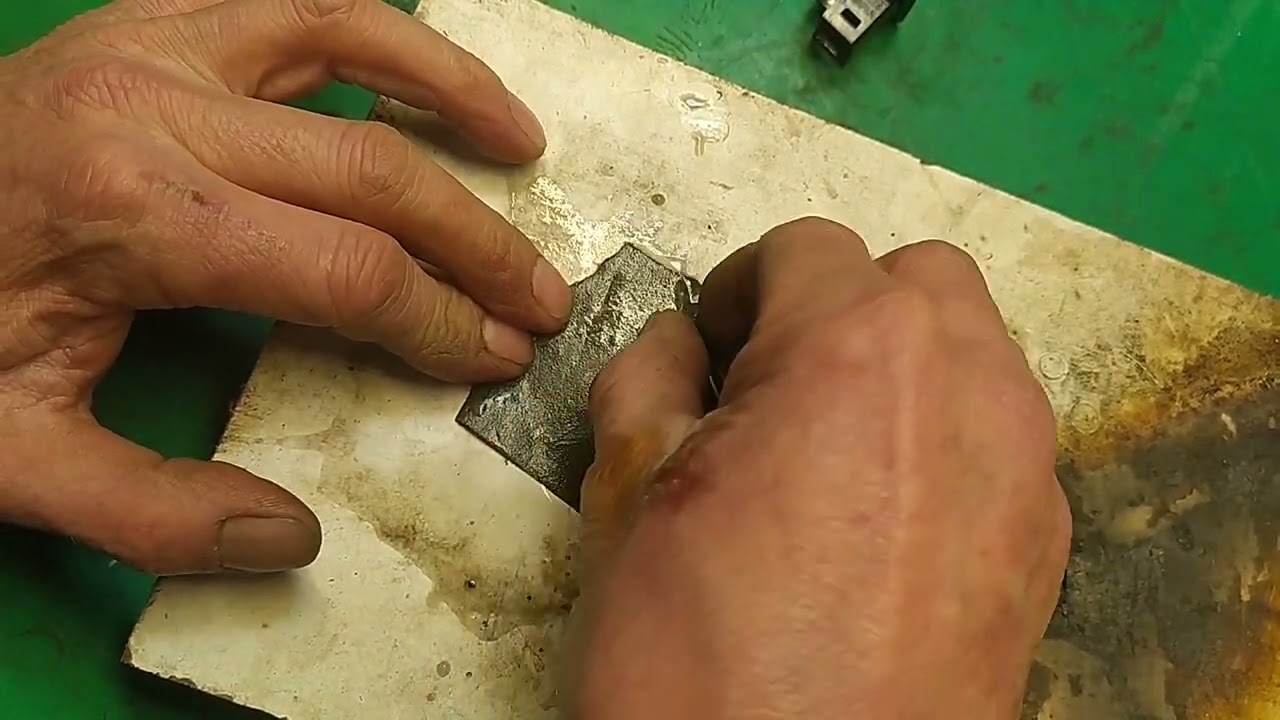 Sensor de puerta nissan.no lo compres aún ,reparalo