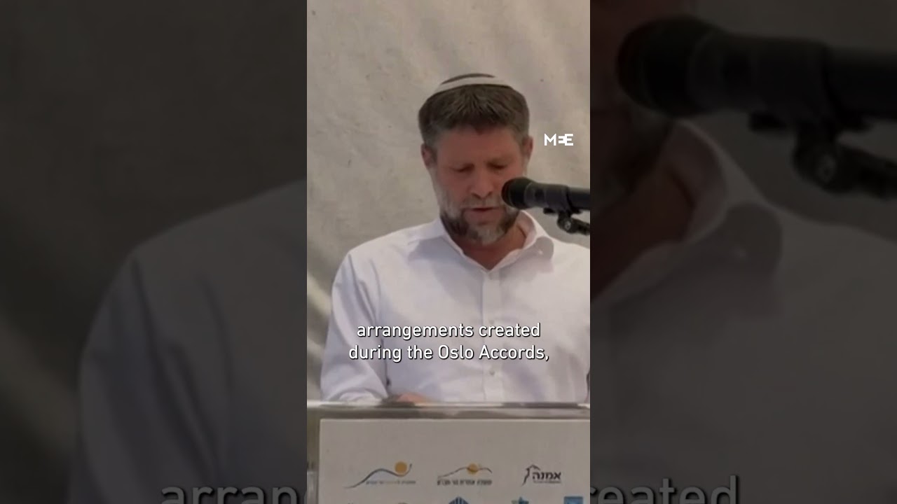 Smotrich announces stripping of authority over Ibrahimi Mosque from Palestinians