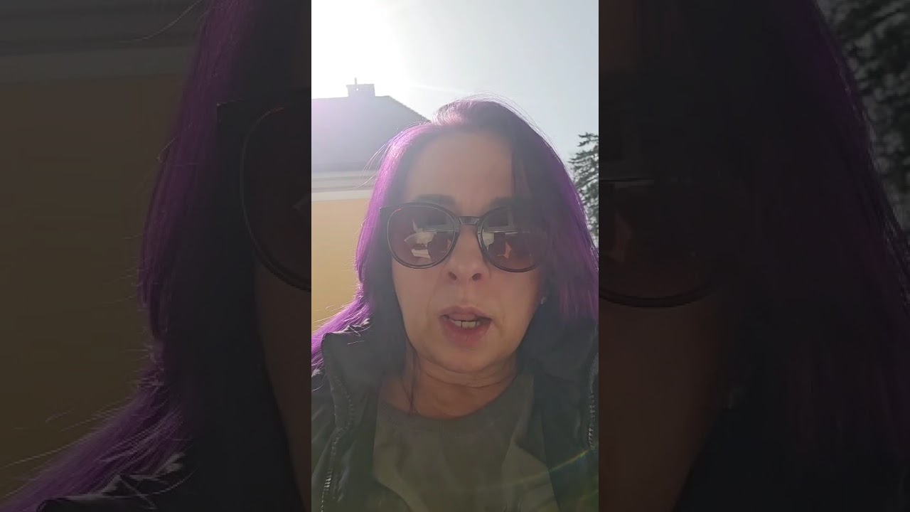 Mom sinu je skinuo dioptriju