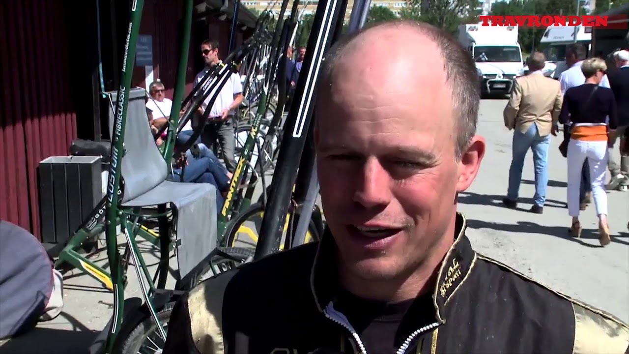 Tr&auml;naren Olle Als&eacute;n efter segern med M.T.Insider i Travronden Speedrace