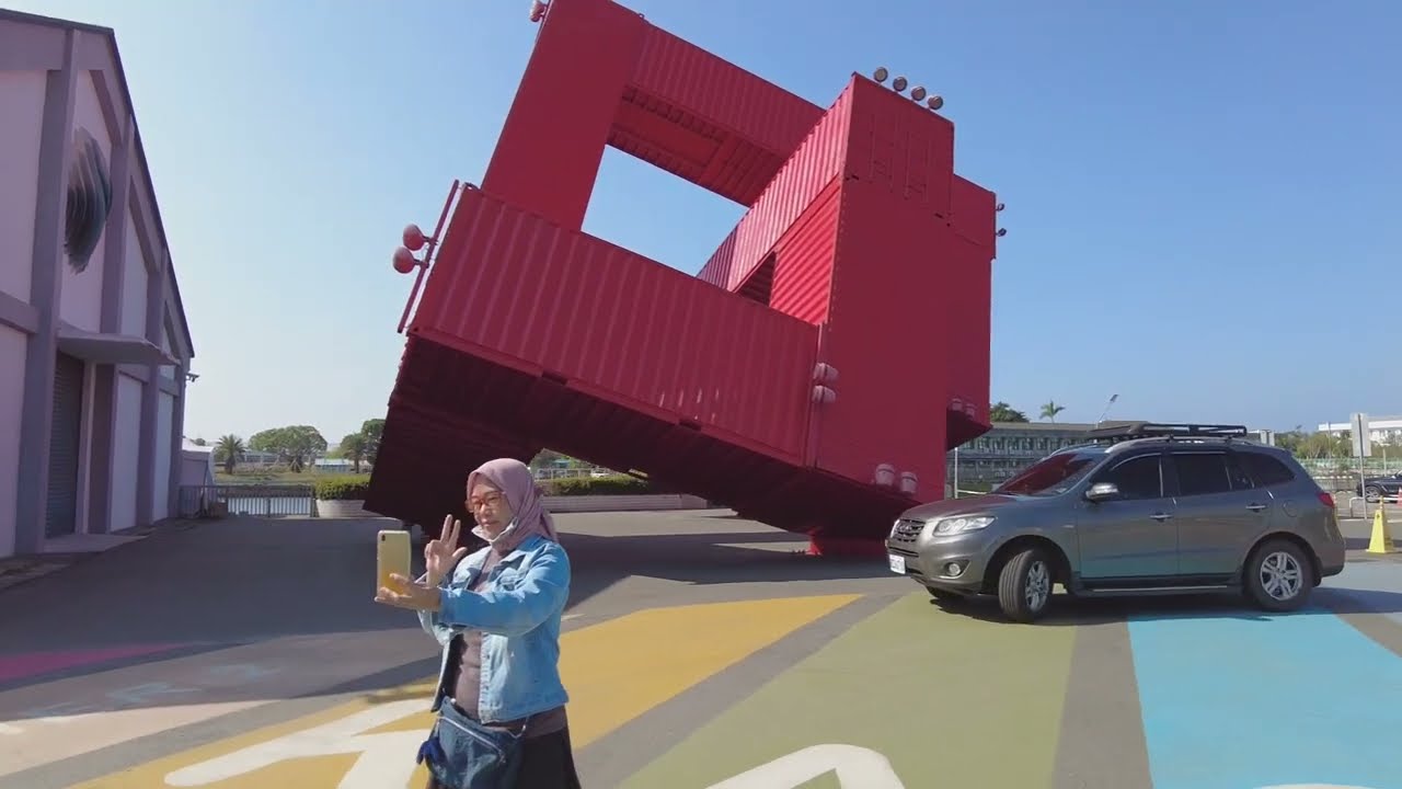 Pier 2 - Taiwan walking video