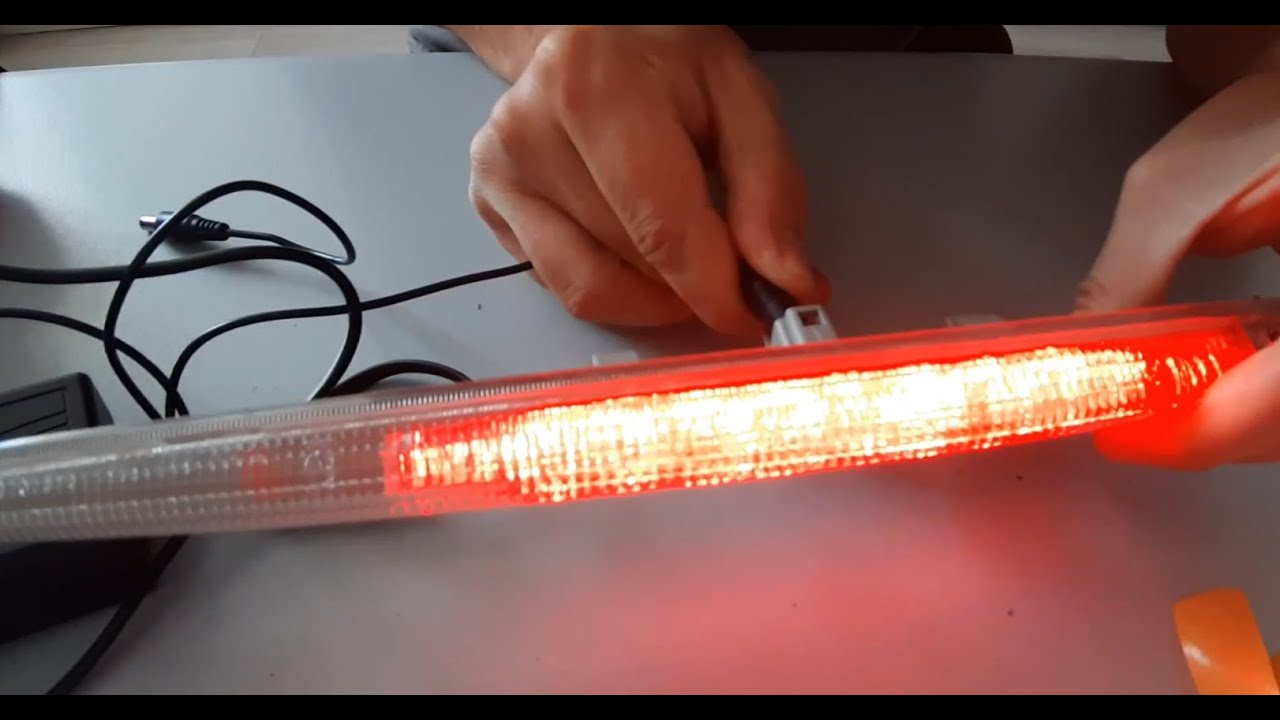 Tutorial: Repair Honda CR V Center Brake Stop Light