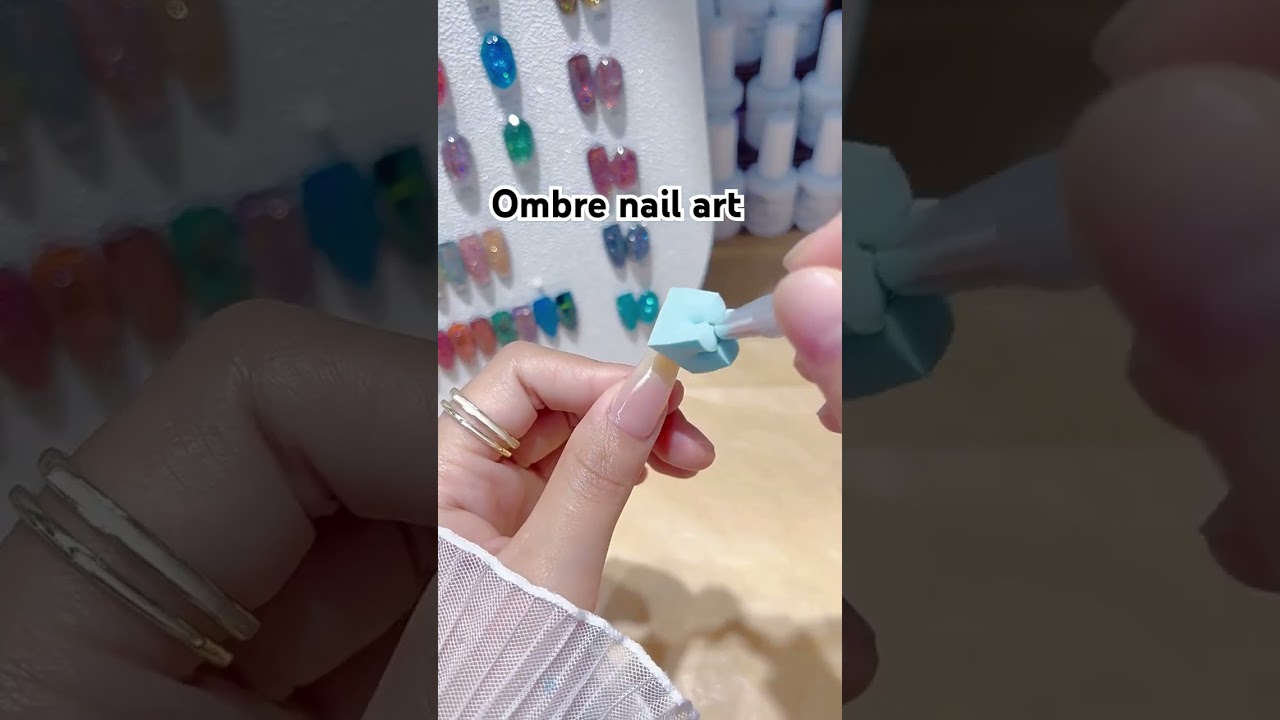 Ombre Nail Art With Gradient Sponge #nailart #nails #ombrenailart #ombrenails #ombrenail #ombreart