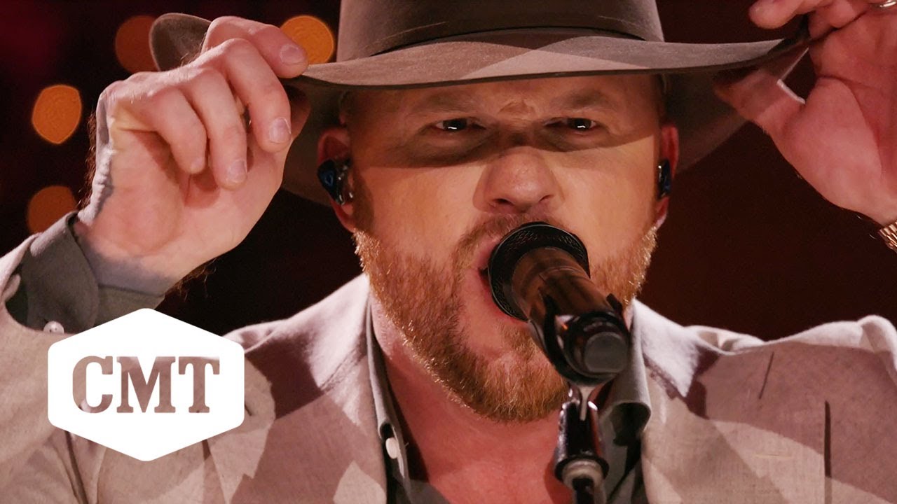 Cody Johnson Performs 