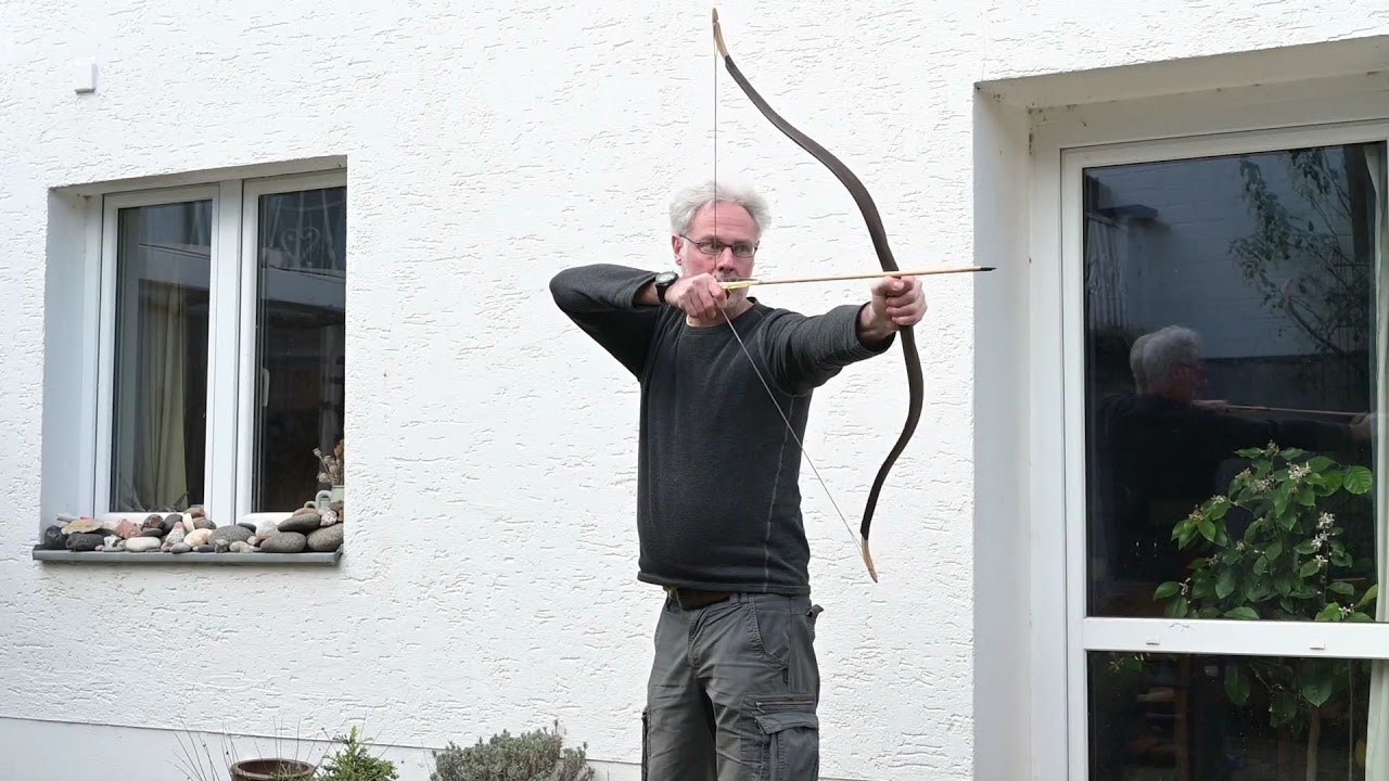 Shooting a Ottoman Turkish Hornbow, 42lb@30 inches