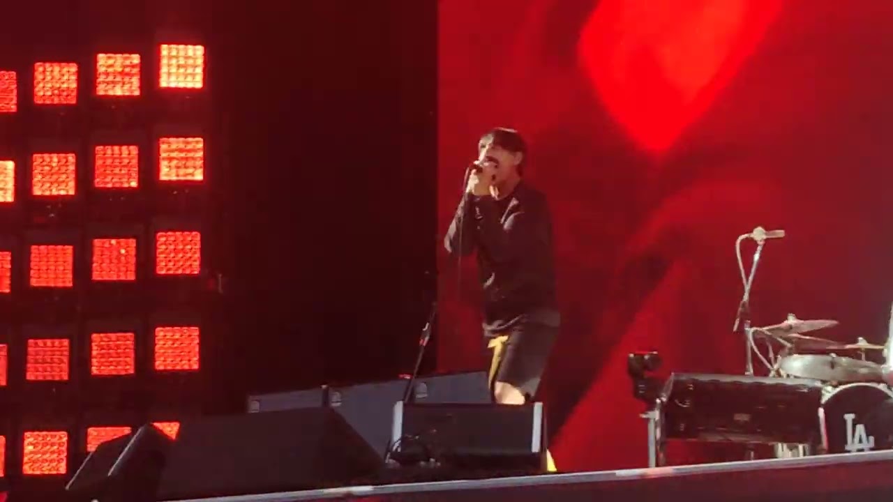 Red Hot Chili Peppers - Emit Remmus (Live @ London 25/06/2022)