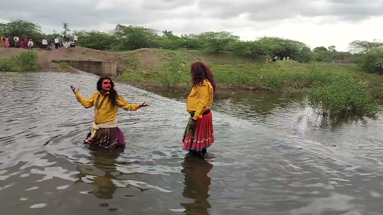 खोल पाण्यातून काढली देवीवर, स्वर चंदन कलामंच पांडे,,9657659268,,