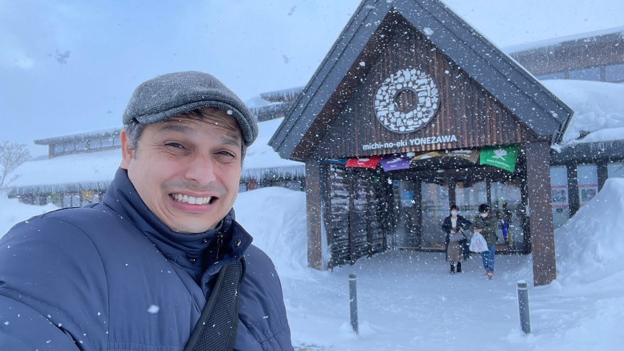 Yonezawa Michi-no-eki Winter Food Road House