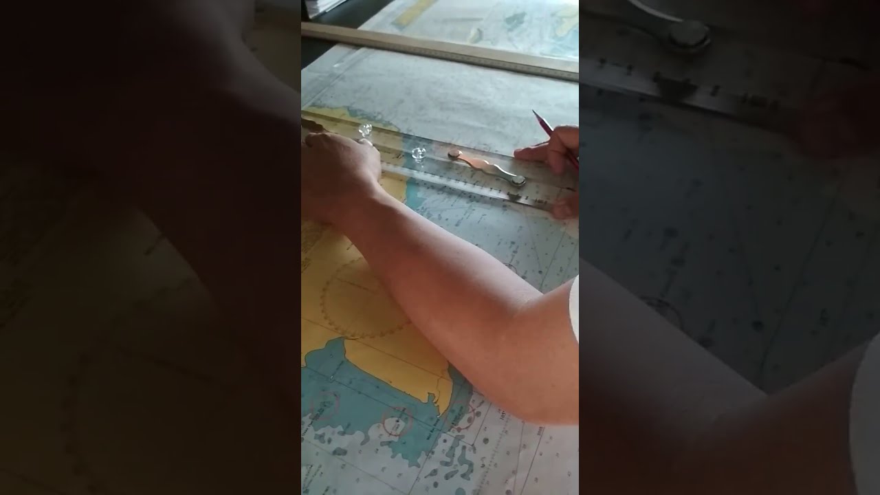 Thao tác hải đồ