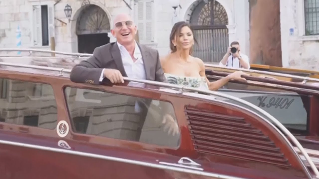 Jeff Bezos & Lauren Sanchez Head to Pre-Wedding Party in Venice