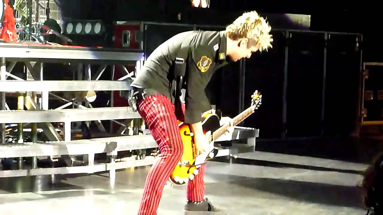 Green Day - American Eulogy @ Shoreline Amphitheater, Mountainview, CA [September 4, 2010]