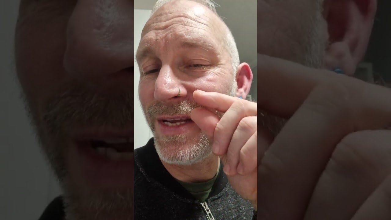 Why we can't just bend hole 2 harmonica the same as hole 1. 