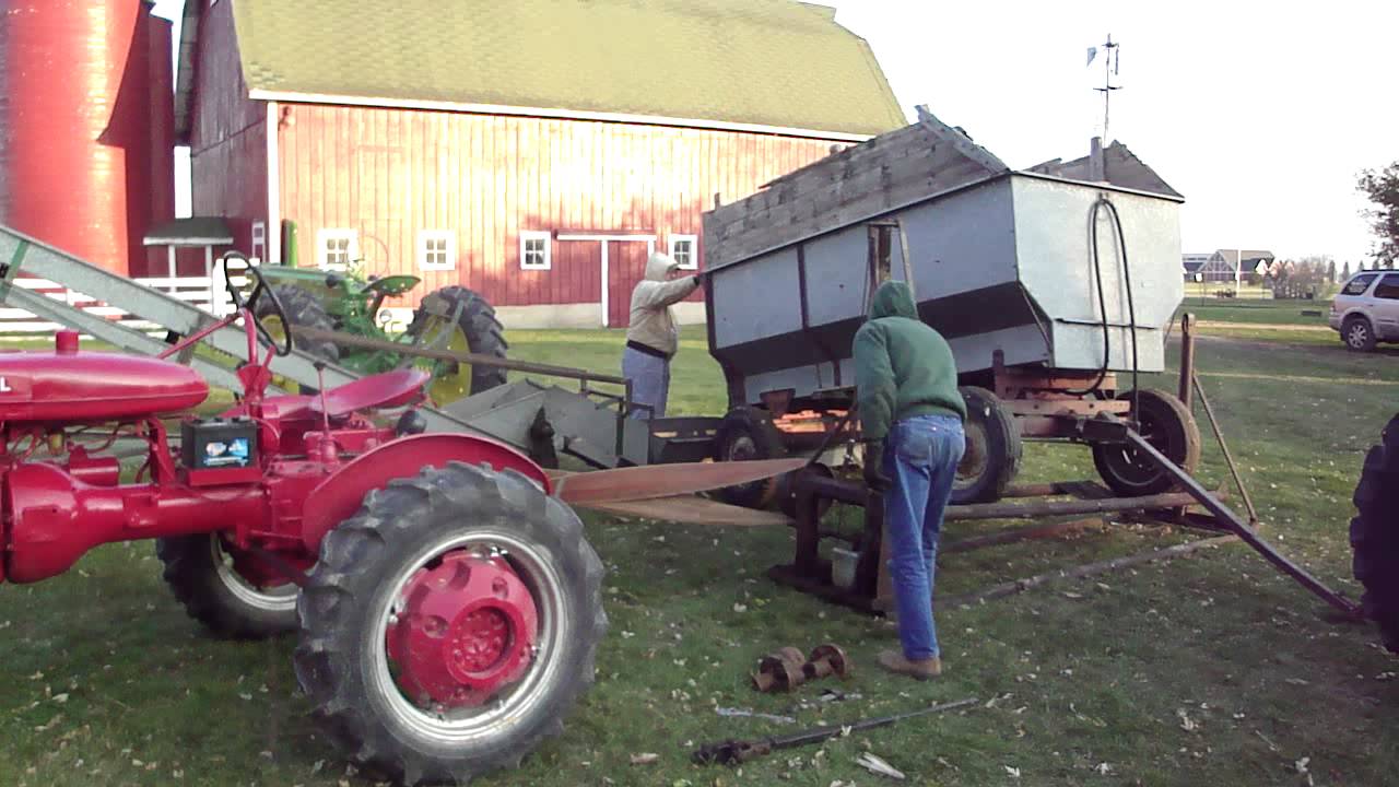 Farmamerica 2013 Corn Harvest PART 2 