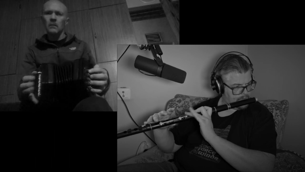 Tony O'Connell (concertina) & Markus Asunta (wooden flute): Garret Barry's - Battering Ram (jigs)
