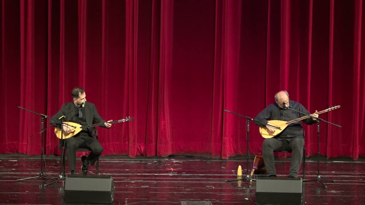 &Ccedil;etin Akdeniz & Mahmut Cemal Sari - Kabartan Zeybeği (Canlı Konser Kaydı)