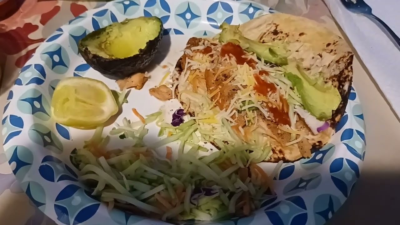 Здоровое тако. 🌮 #Tacotuesday #Fishtacos #Salmon #Highschoolsoftball