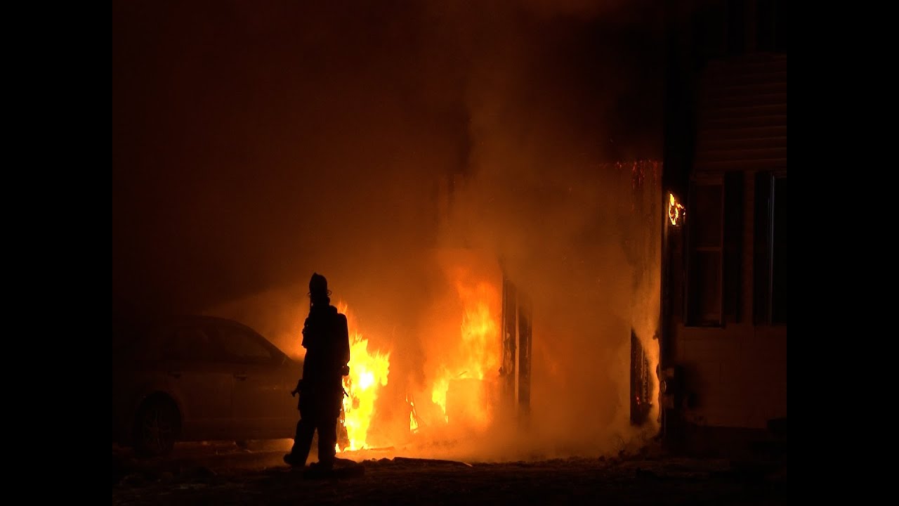 *EARLY VIDEO* Heavy fire conditions face Mendon, Ma firefighters