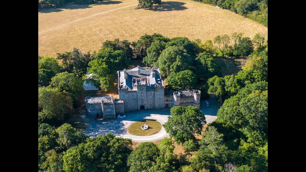 Mini 3 Pro flying over Castle Goring - Worthing