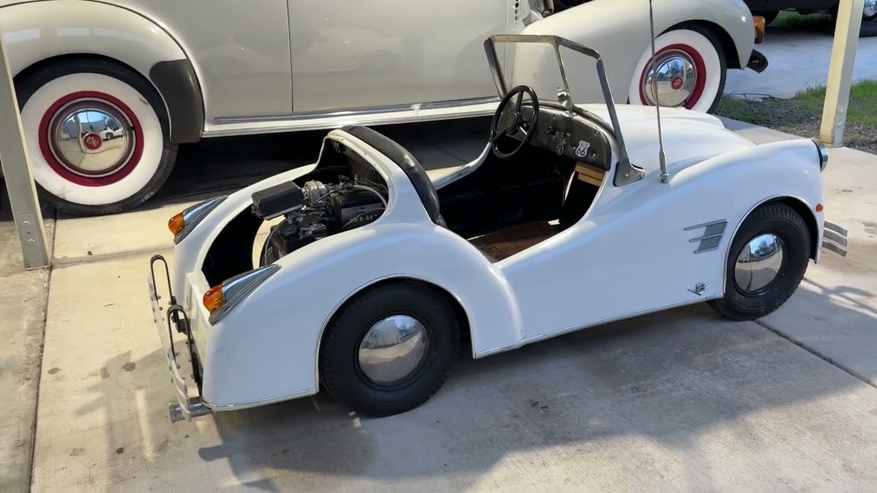 1958 panther amusement park sports car ride