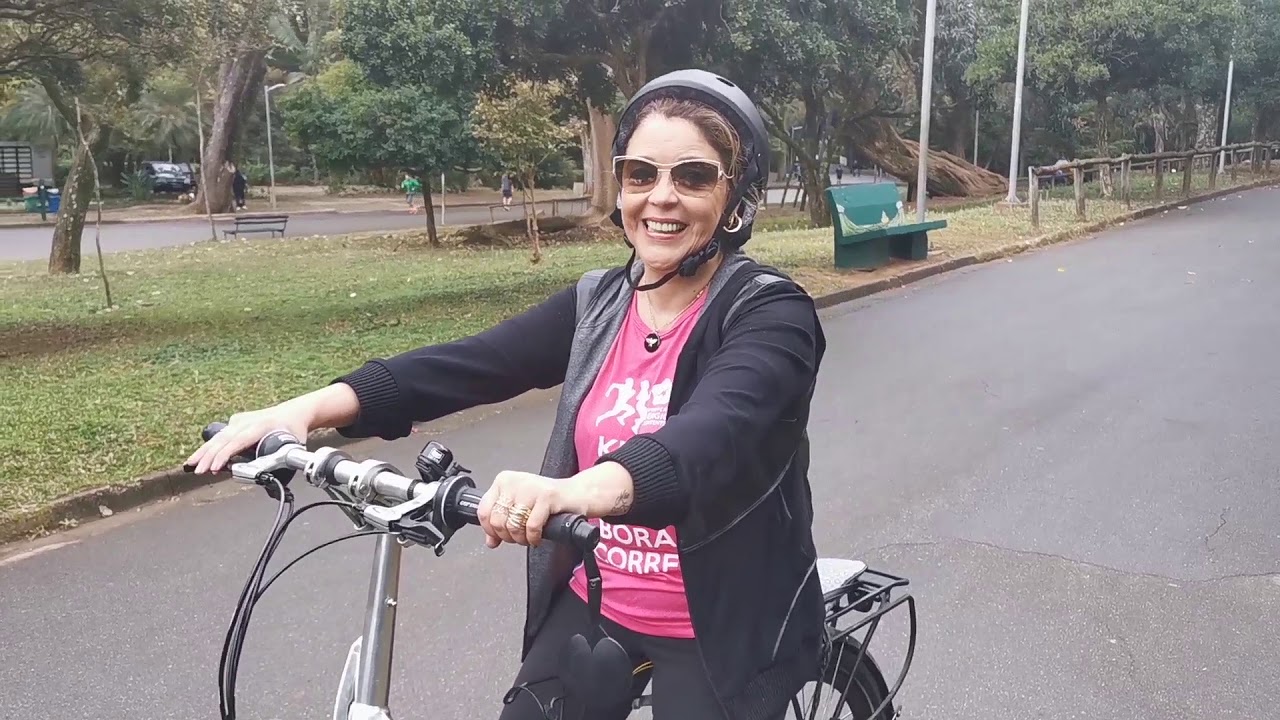 Como ensinar um adulto a andar de bicicleta