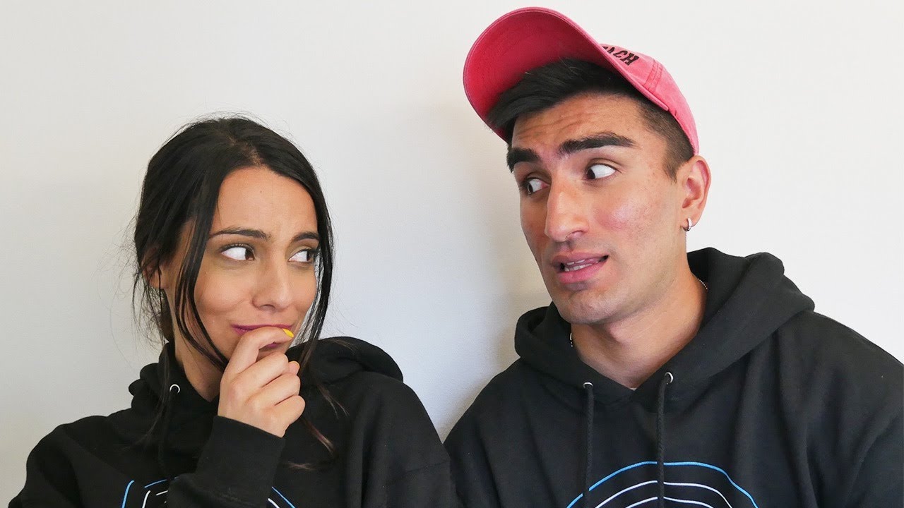 I'M DATING DEREK'S SISTER!?!? (Q&A ft. Derek Gerard)