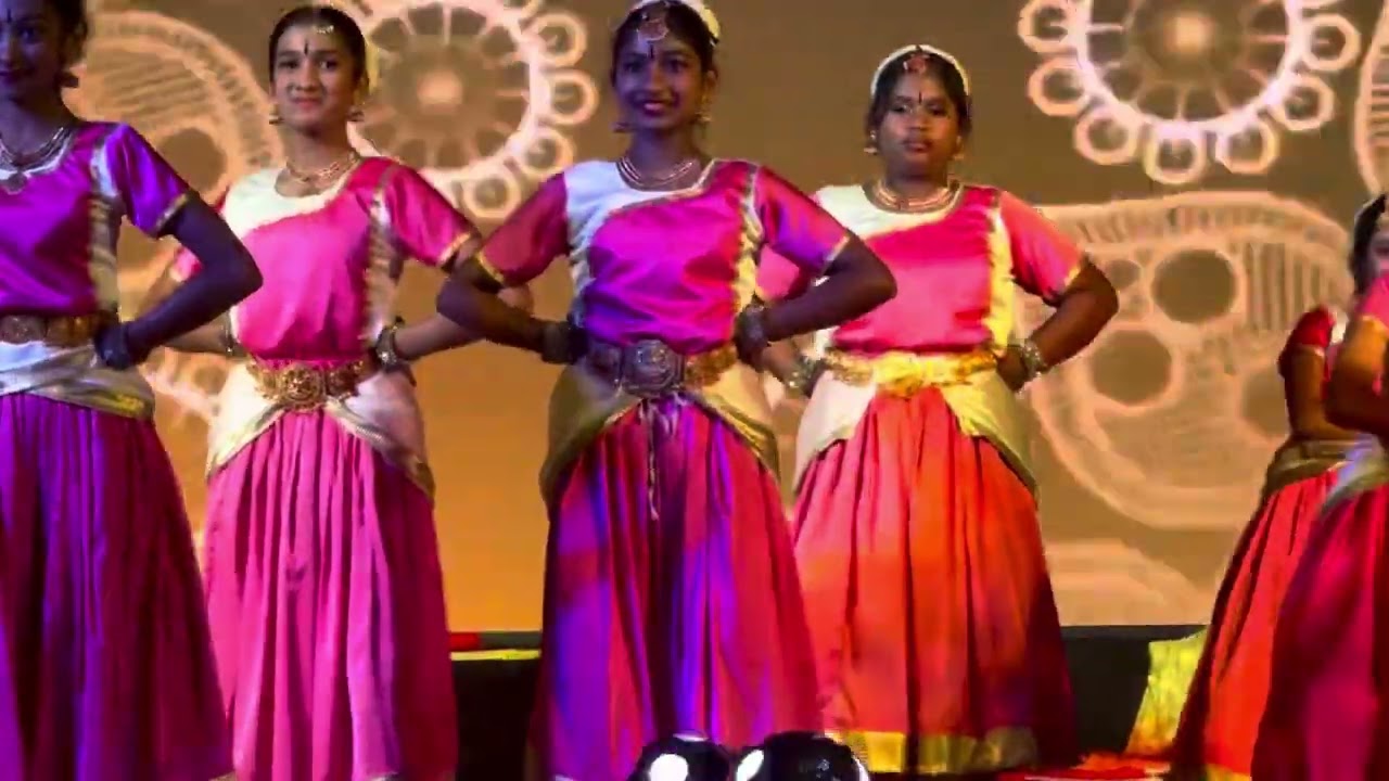 Classical fusion #Annual day program@adis alwathba #fusion classical dance 
