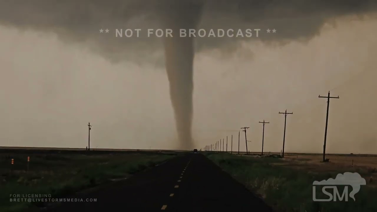 06-02-2024 Silverton, TX - Close Range Strong and Loud Tornadoes - Incredible Rope Out Stage -