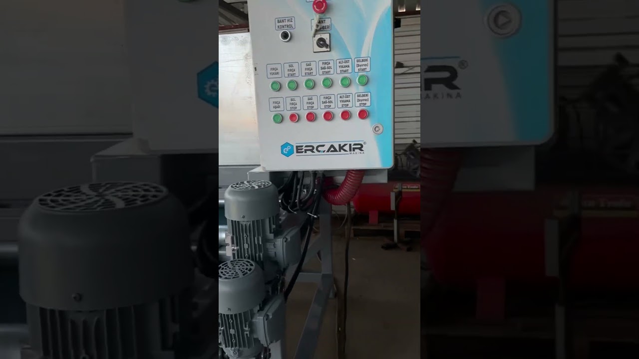 4 fırçalı mı? 8 fırçalı mı? #carpetcleaning #carpetwashingmachine #halıyıkama