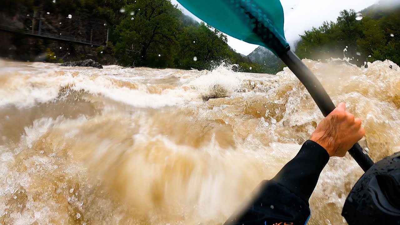 Kayaking after heavy rain | Floded Sava river - 700 m3/s
