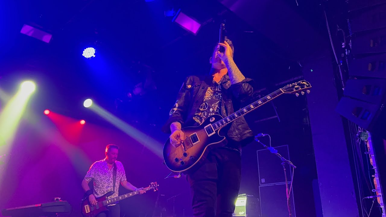 Theory of a deadman live in Hawaii(4k)