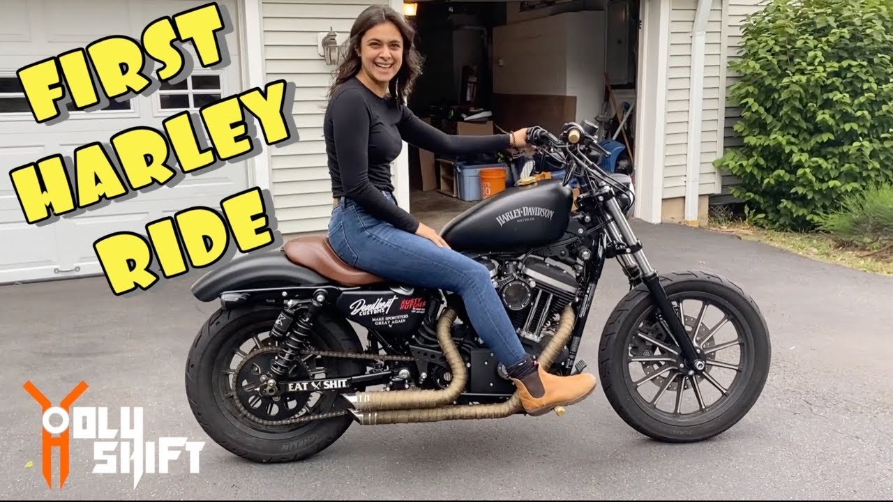Её первая поездка на Harley Sportster / Презентация проекта сборки Iron 883