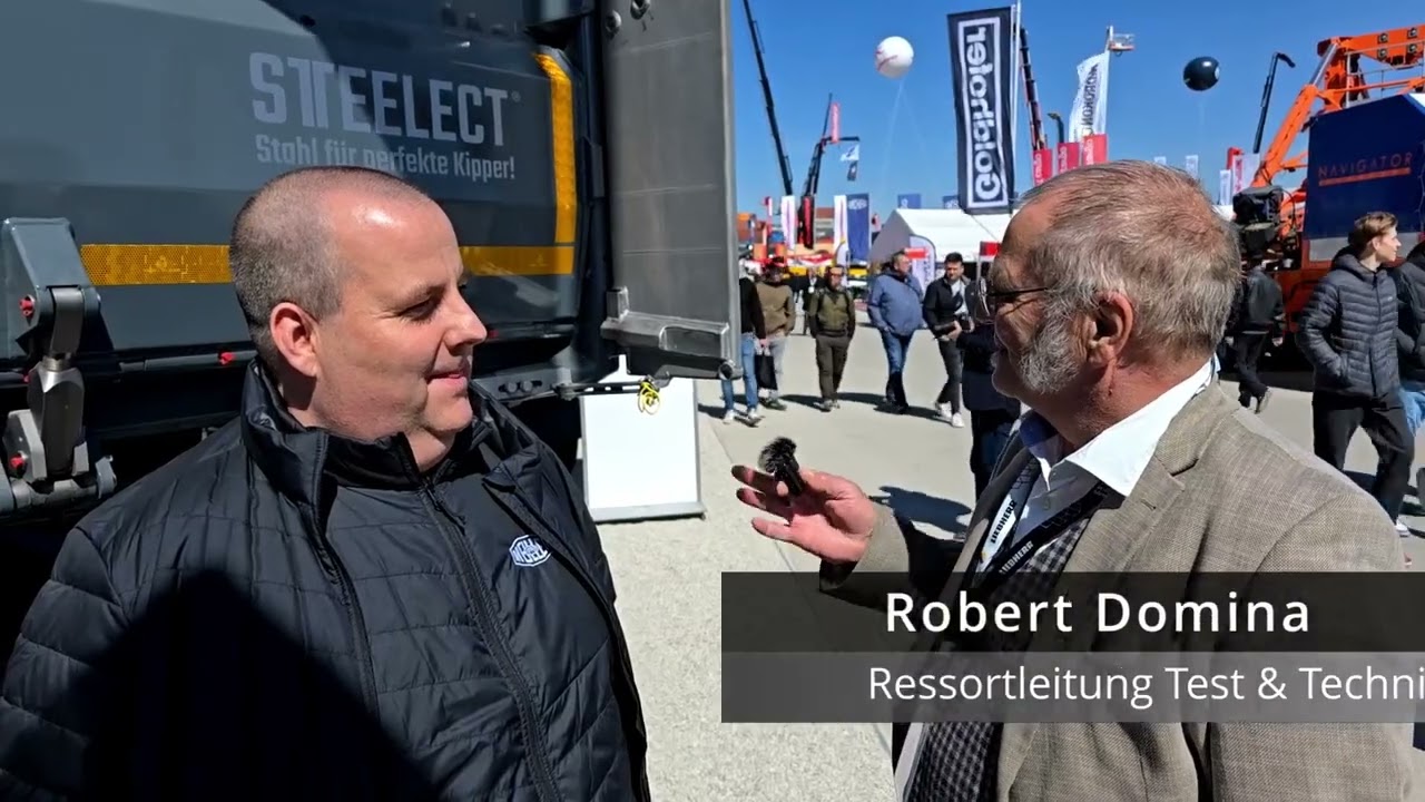bauma 2025: am Stand von Meiller Kipper
