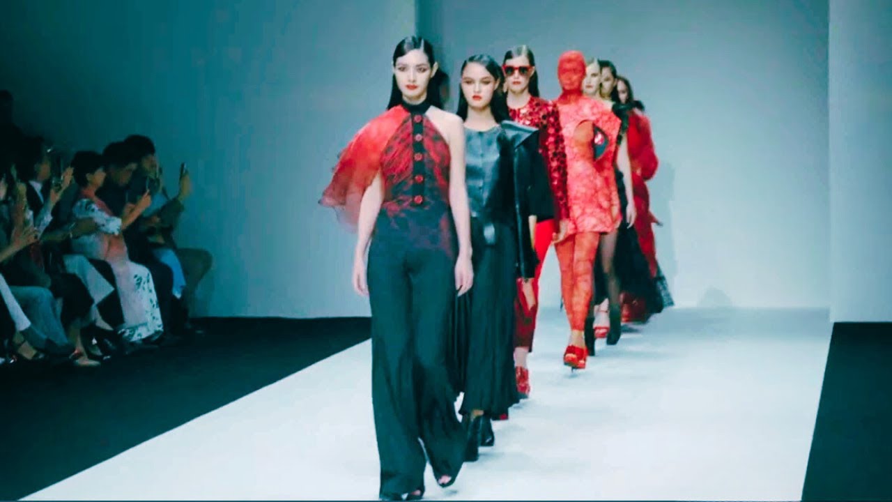 FASHION SHOW LIE SANG BONG 2024 RUNWAY | SIAM PARAGON BANGKOK INTERNATIONAL FASHION WEEK