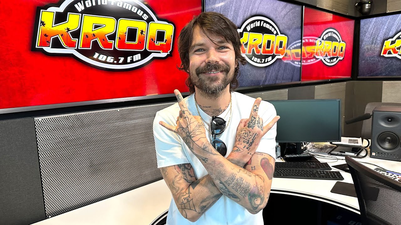 Biffy Clyro's Simon Neil discusses new music with Megan Holiday