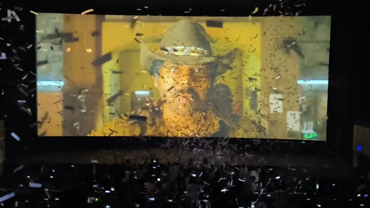 Ustaad Bhagat Singh FDFS Theater Response 🔥 | Pawan Kalyan Fans Celebrations Hyderabad