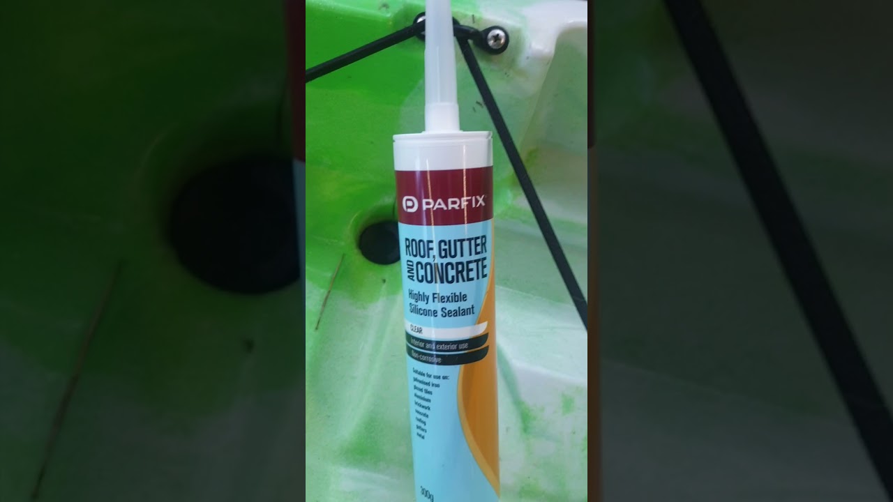 Fixing / repairing a crack in a kayak / canoe with silicone. Repair and test results!!