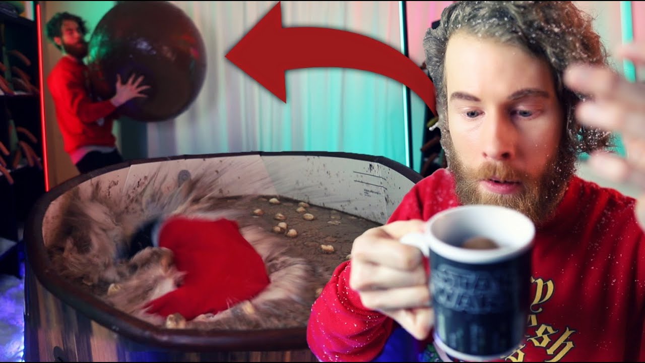 САМАЯ БОЛЬШАЯ в мире бомба из горячего шоколада! (50 фунтов!)