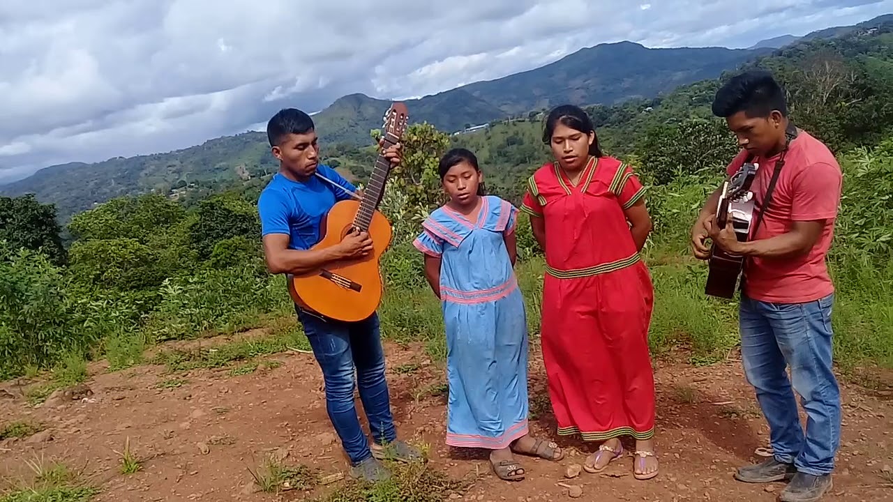 Grupos de manantial vida .ngobe bugle de la comarca...(2)