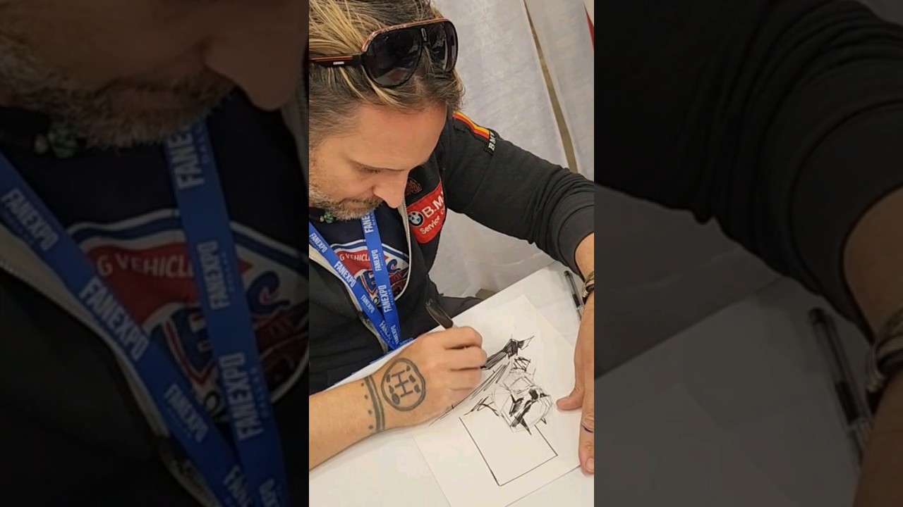 Sean Murphy Live Sketching Batman at Fan Expo Dallas #shorts