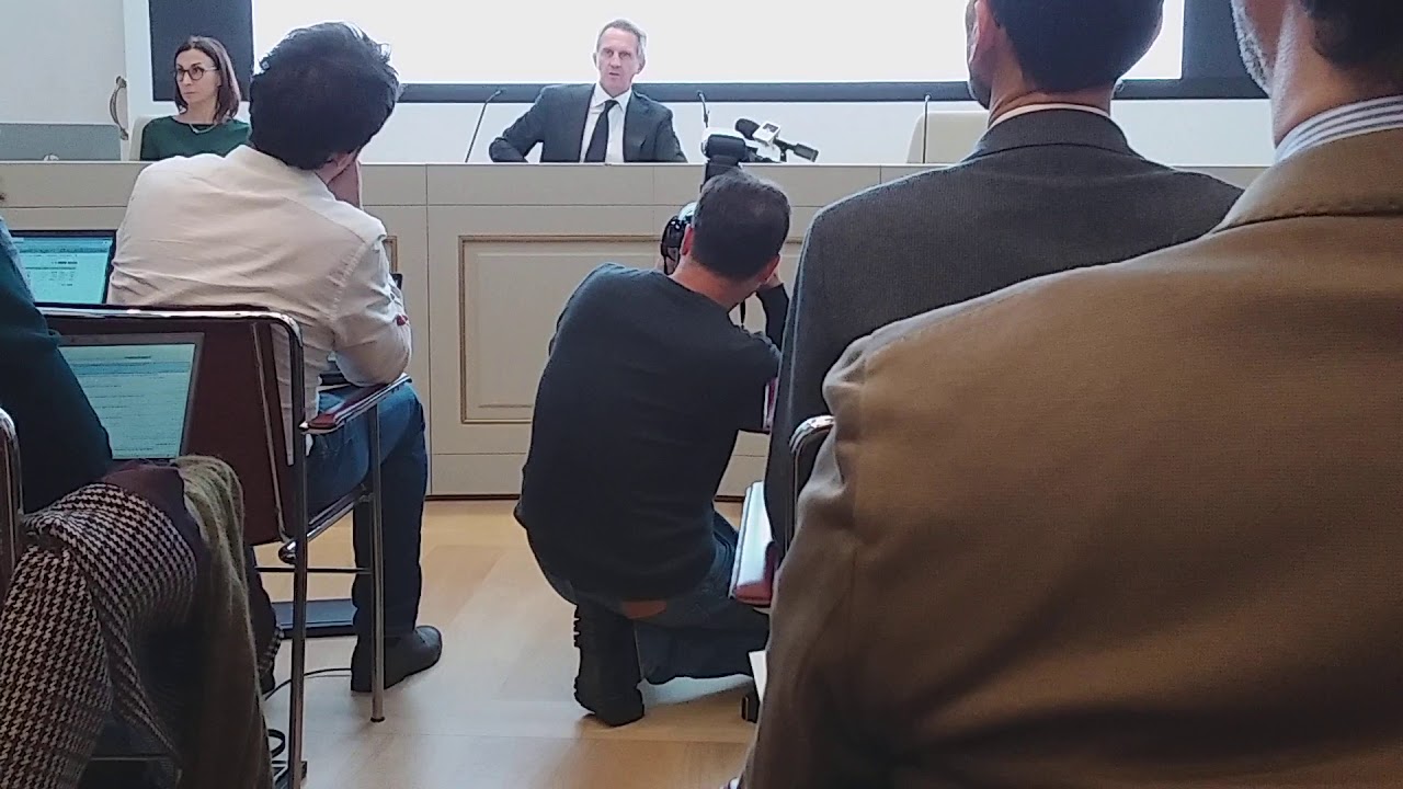 Mediobanca, la conferenza stampa del Ceo Alberto Nagel sul piano industriale 2019-2023