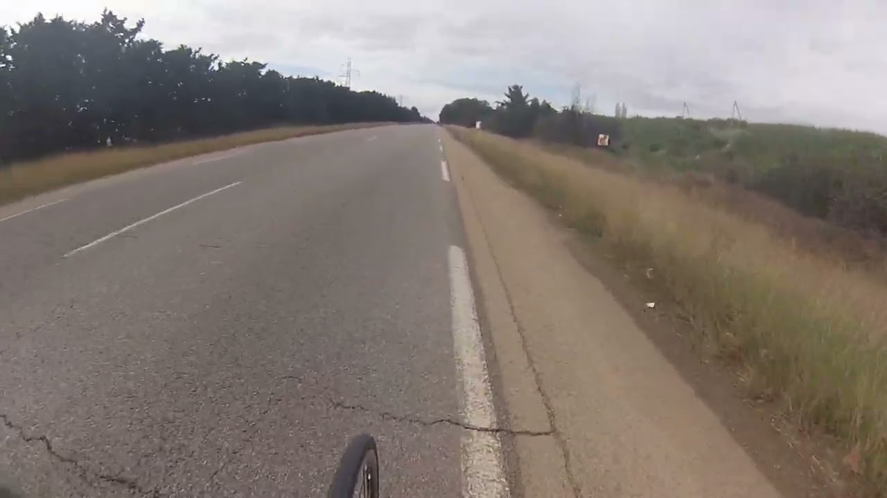 Bike in France - tour Saint Martin de Crau / Arles en Provence