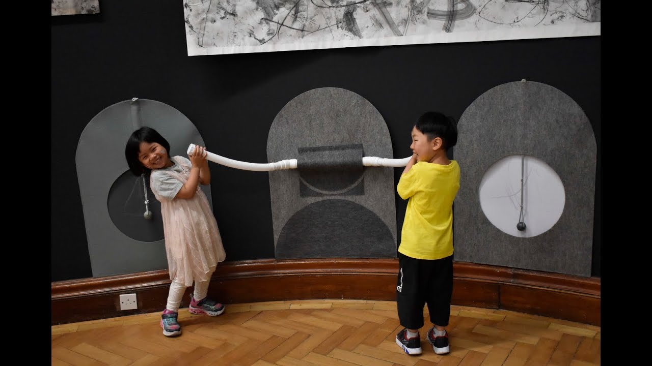 Boghanna Báistí Beaga: when artists, early years children, community and galleries come together