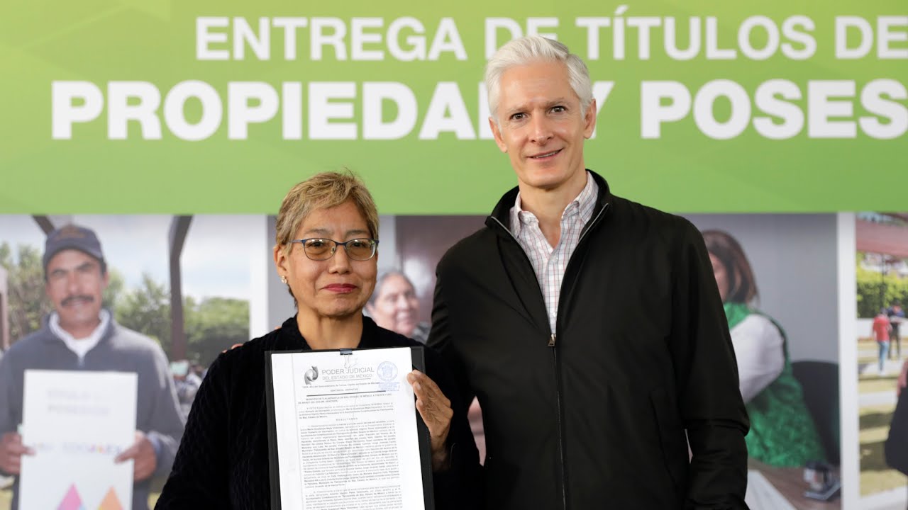 Entrega de Títulos de Propiedad y Posesión en #Tlalnepantla.