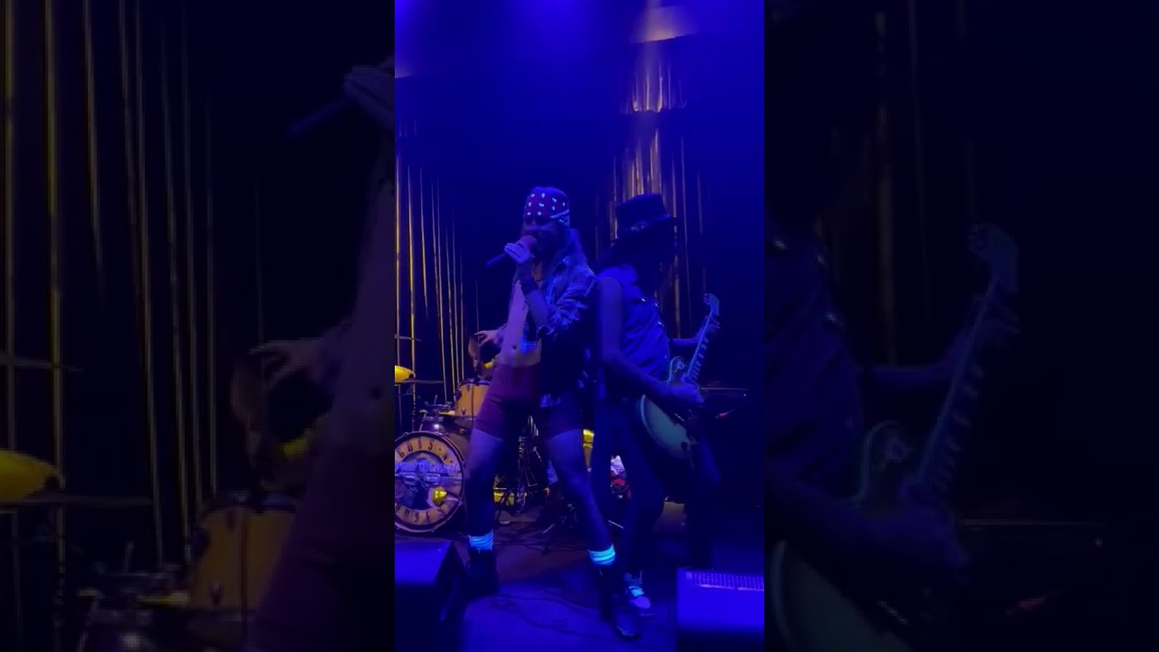 Guns N' Roses Cover Brazil - Don't Cry