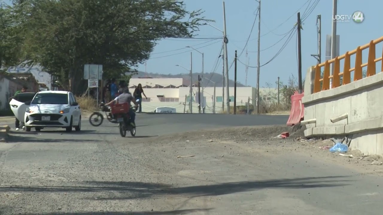 Vecinos de Los Robles denuncian oscuridad y accesos peligrosos en Línea 4